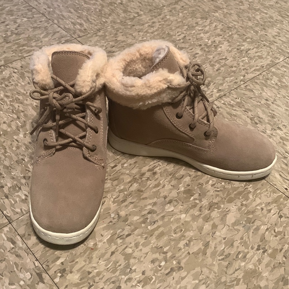 Brand - BearPaw and it’s been once.